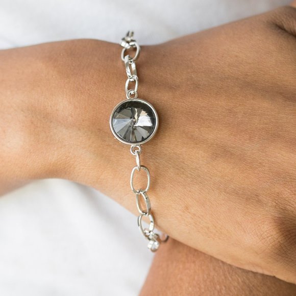 NWT grey silver T clasp bracelet - Picture 1 of 2